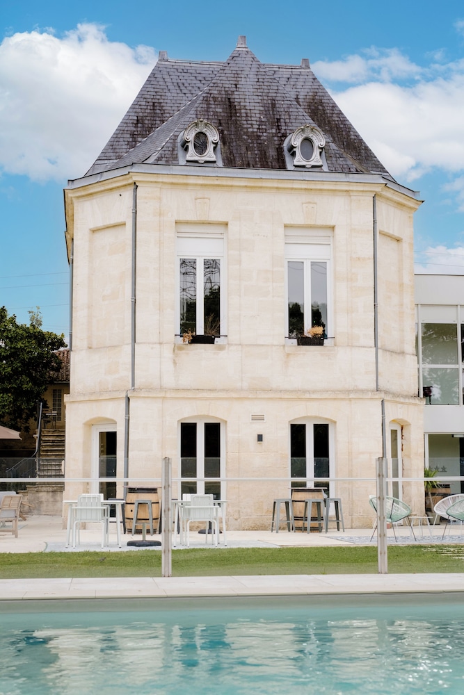 Green Hôtels Bordeaux Arena — hotel in Latresne