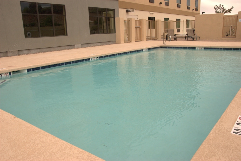 Holiday Inn Express & Suites Globe by IHG - photo 20