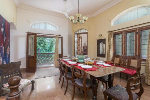Hostie Chinar Haveli Heritage home with Pool Gurgaon