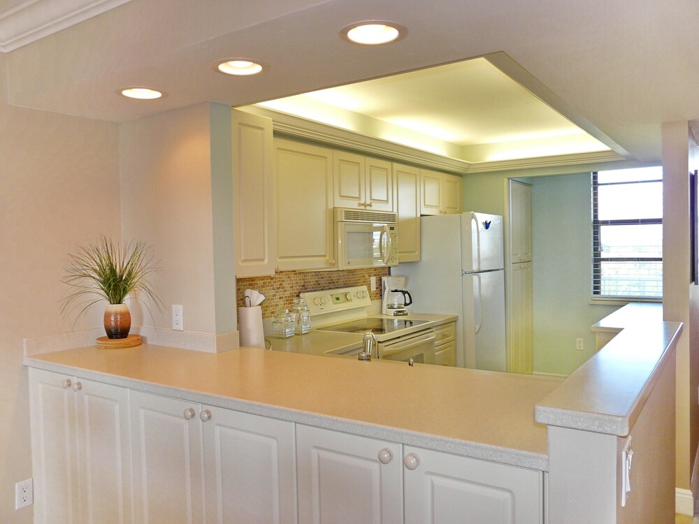 South Seas Tower 4 704 - photo 6