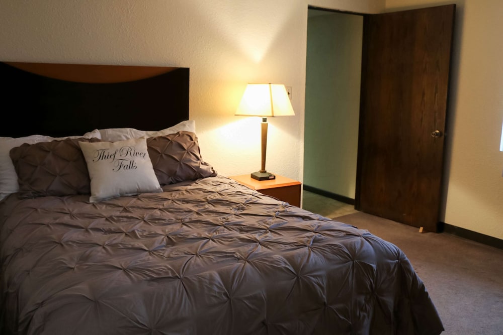 Custom Stay Thief River Falls - photo 6