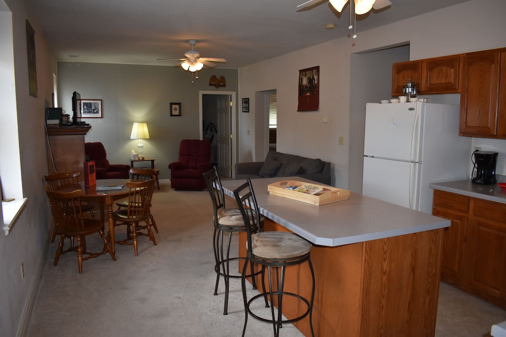 Hermann Crown Suites - photo 121