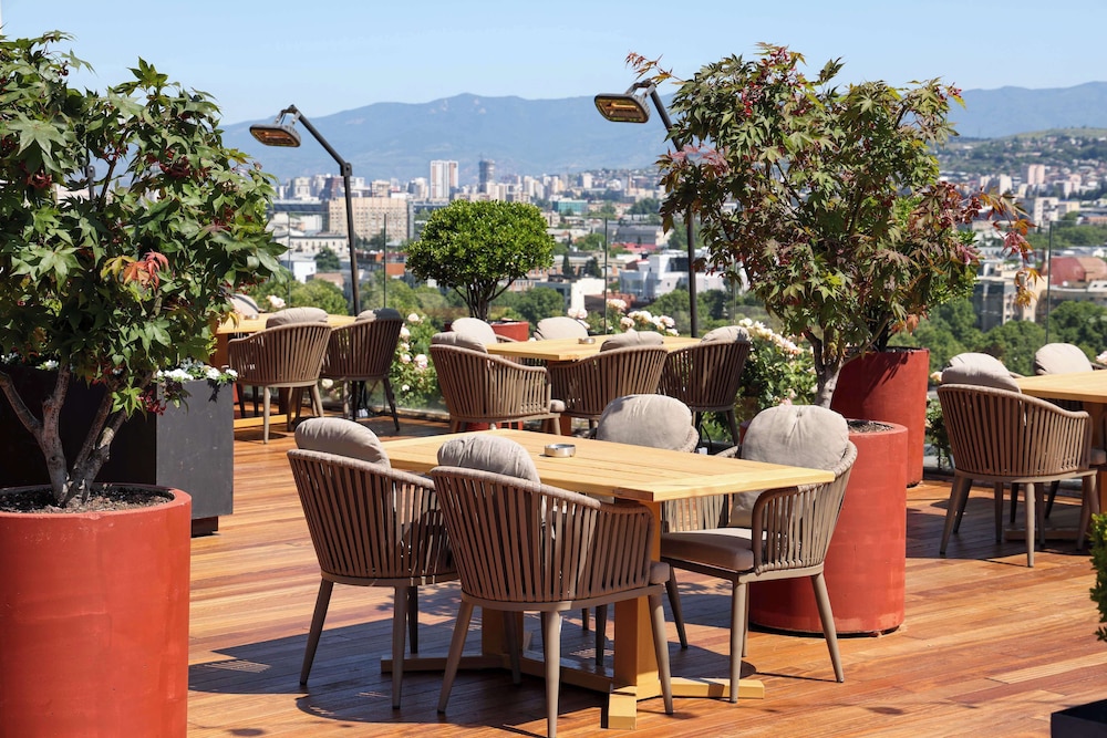 מזון ומשקאות