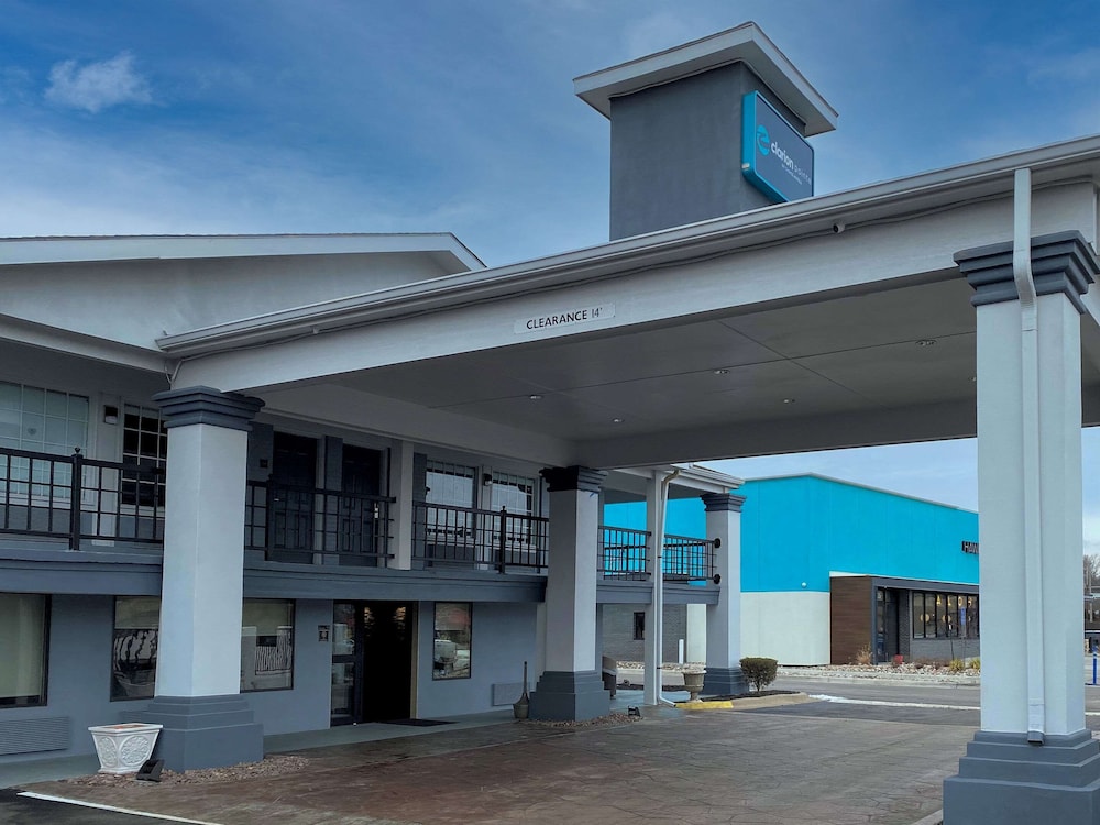 Clarion Pointe Independence Kansas City - photo 2