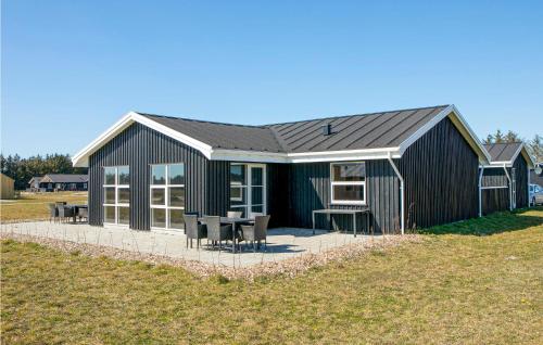 5 Bedroom Pet Friendly Home In Løkken — 4-Star Luxury Hotel in Lokken, Denmark