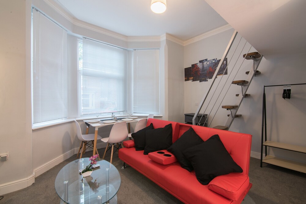 Sublime Stays Derby City Centre Apartments — 4-Star Luxury Hotel in Derby, United Kingdom