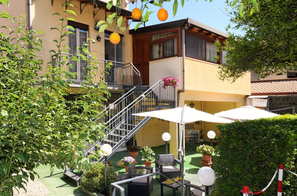 Nonna Germina - carbon neutral hotel in Roccalumera