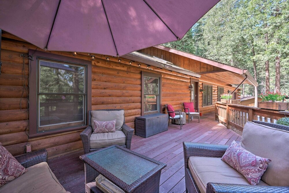 11 Mi to Apple Hill: Pollock Pines Resort Cabin - photo 12