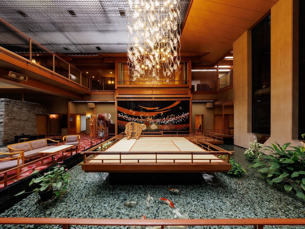Hamanoyu — 4-Star Luxury Hotel in Suwa, Japan