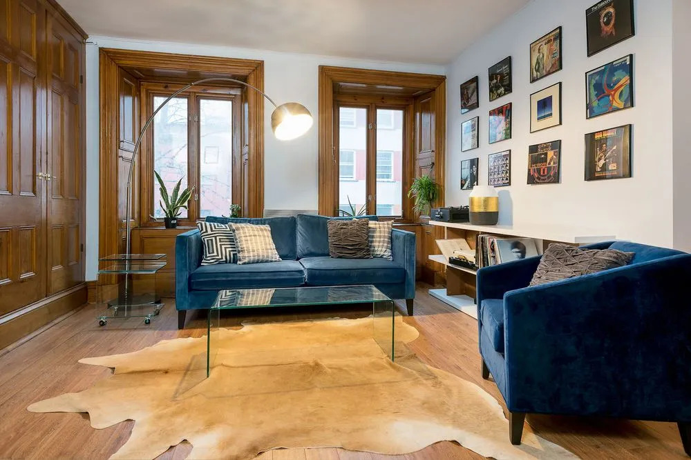 Artsy 4BR in Downtown MTL by Sonder in Montreal, Canada