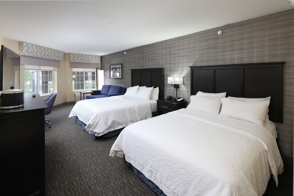 Hampton Inn Holland - photo 25