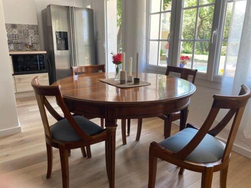 Maison en pleine nature Domaine des mille pierres — 4-Star Luxury Hotel in Loudun, France