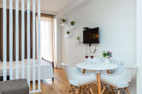 Holiday Rooms