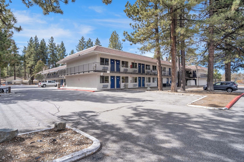 Motel 6 Big Bear Lake CA - photo 23