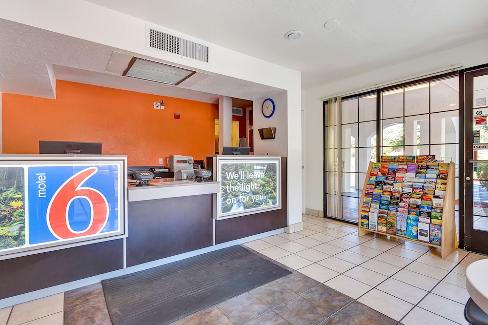 Super 8 by Wyndham Santa Rosa North - photo 15