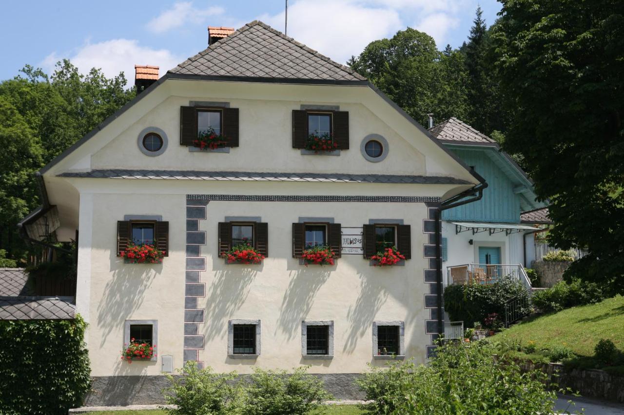 Apartments Cvetje V Jeseni — 4-Star Luxury Hotel in Skofja Loka, Slovenia