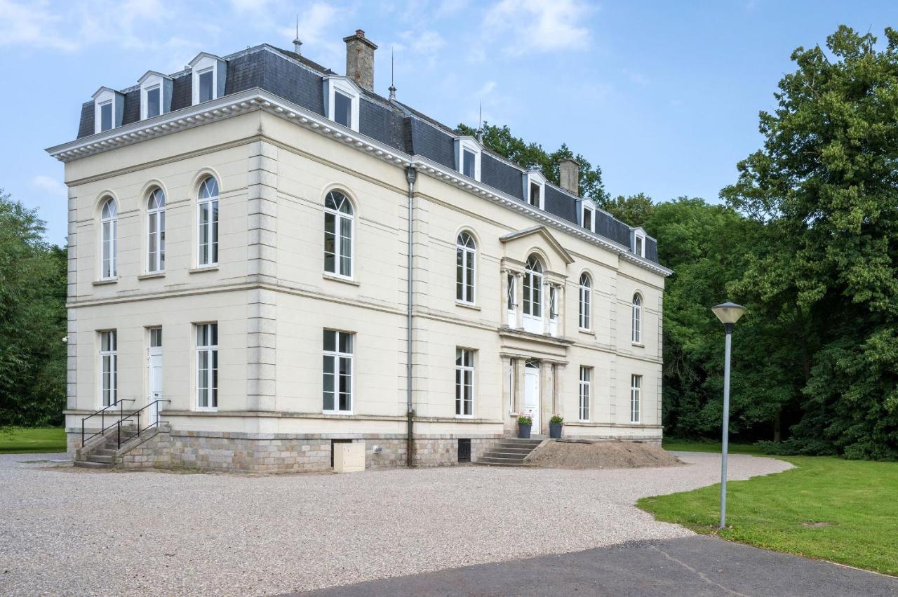 Chateau du Beron — 4-Star Luxury Hotel in Cappelle-En-Pevele, France