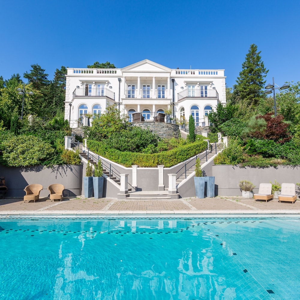 Villa Charlotte — 5-Star Luxury Hotel in Bergen, Norway