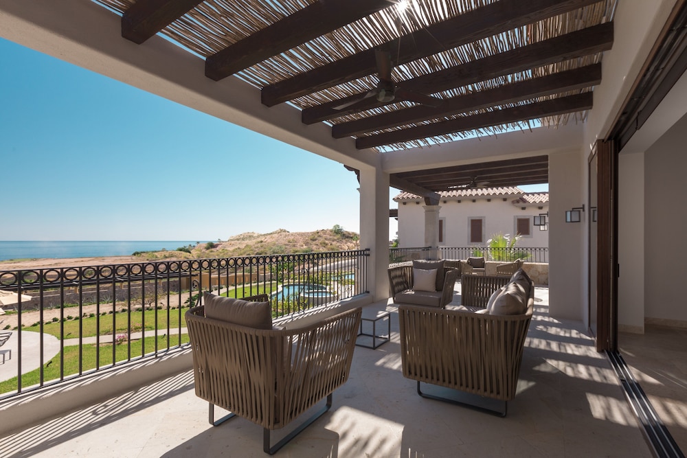 Live Aqua Private Residences Los Cabos