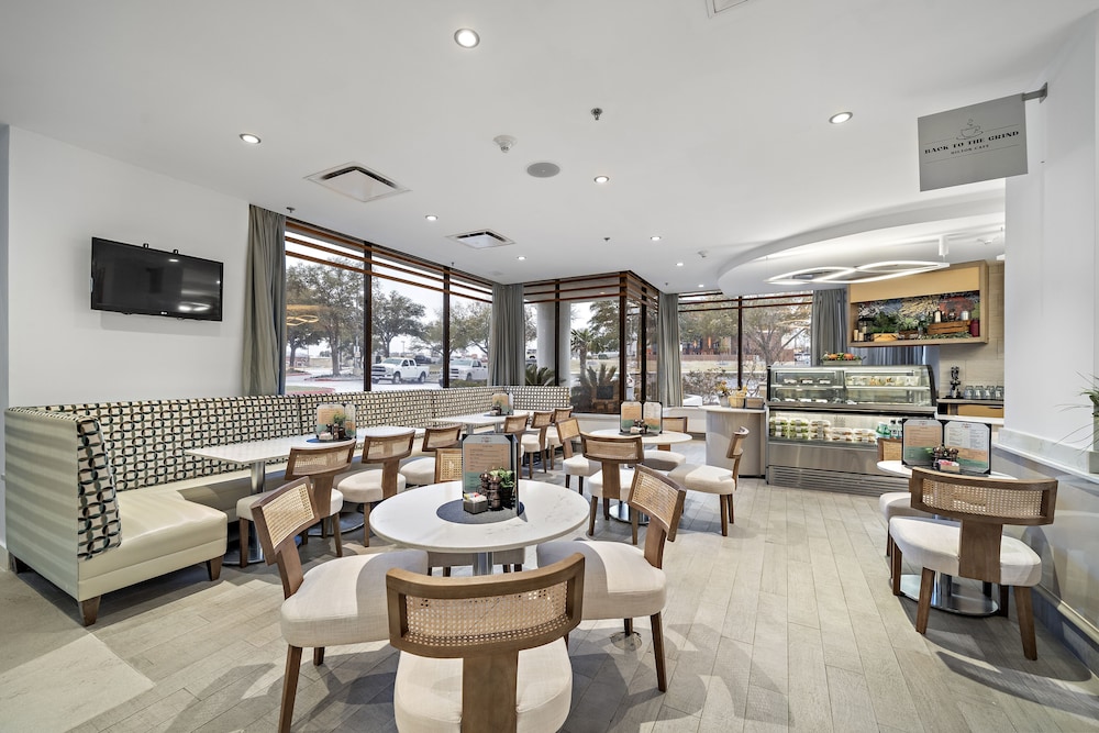 Hilton College Station & Conference Center - photo 3