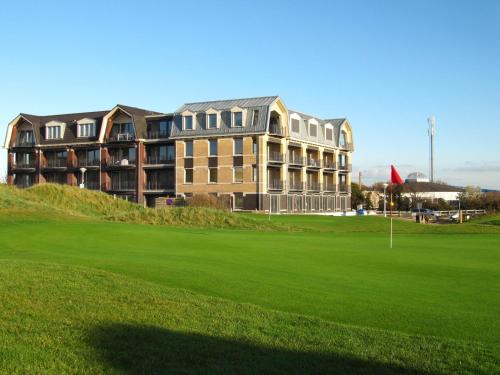 Residence Ruimzicht Baddomburg — 4-Star Luxury Hotel in Domburg, Netherlands