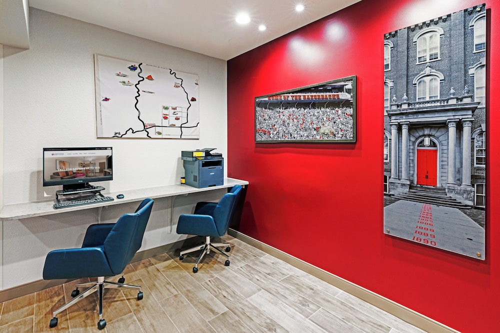 Candlewood Suites Fayetteville University of Arkansas by IHG - photo 29