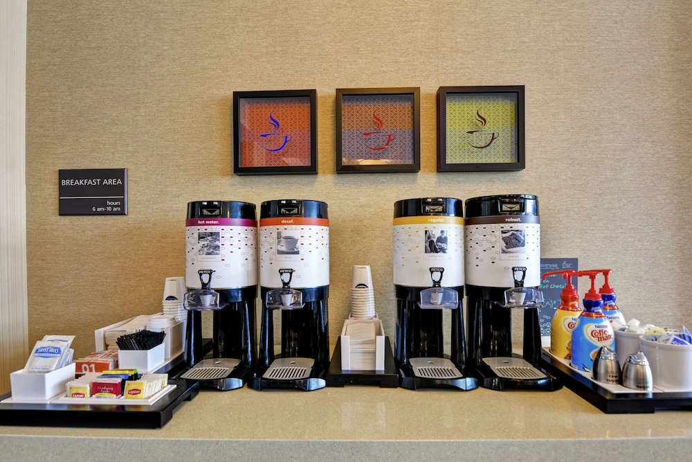 Hampton Inn Scranton at Montage Mountain - photo 27