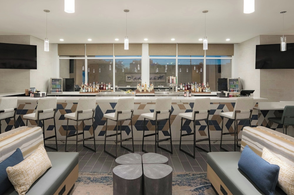 SpringHill Suites by Marriott Tampa Downtown - photo 4