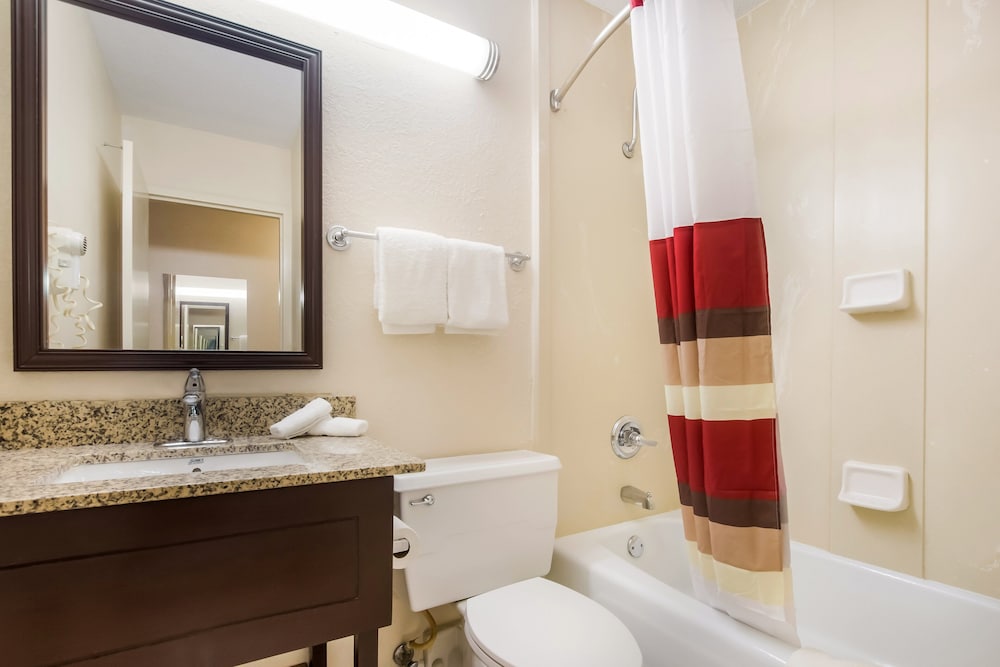 Red Roof Inn Winchester Lexington East - photo 18