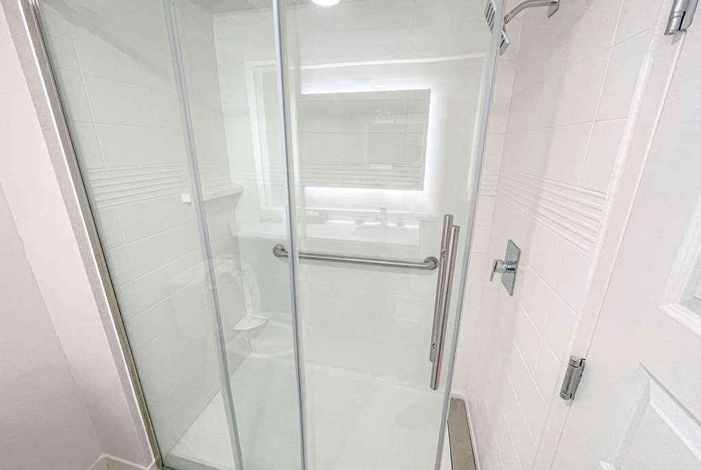 Wingate by Wyndham Panama City Area Lynn Haven - photo 12