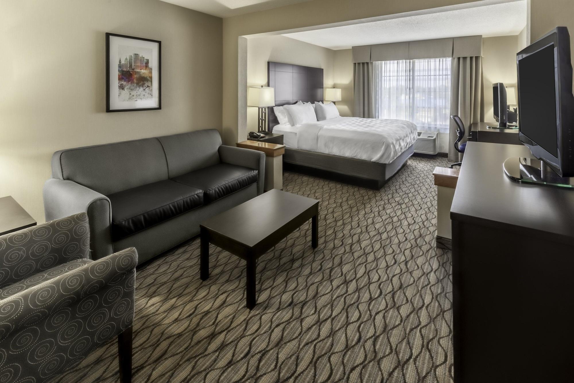 Holiday Inn Hotel & Suites Milwaukee Airport by IHG - photo 12