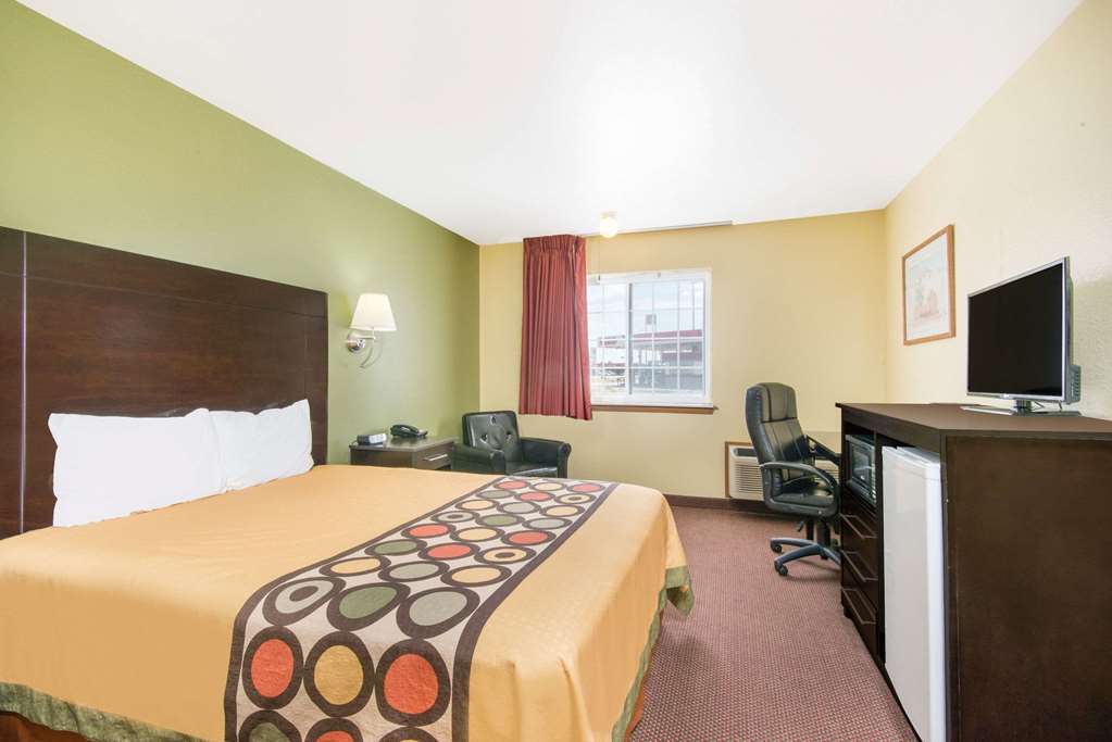 Super 8 by Wyndham Moriarty - photo 7