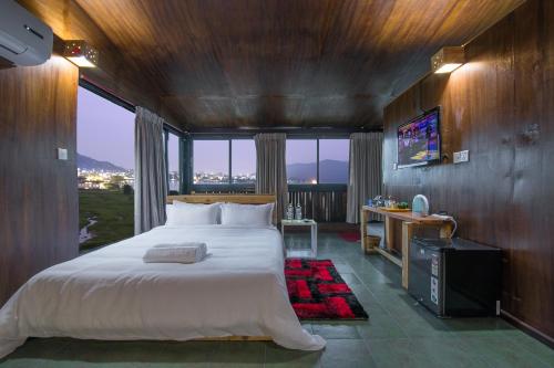 Gusto Accommodation in Pokhara, Nepal