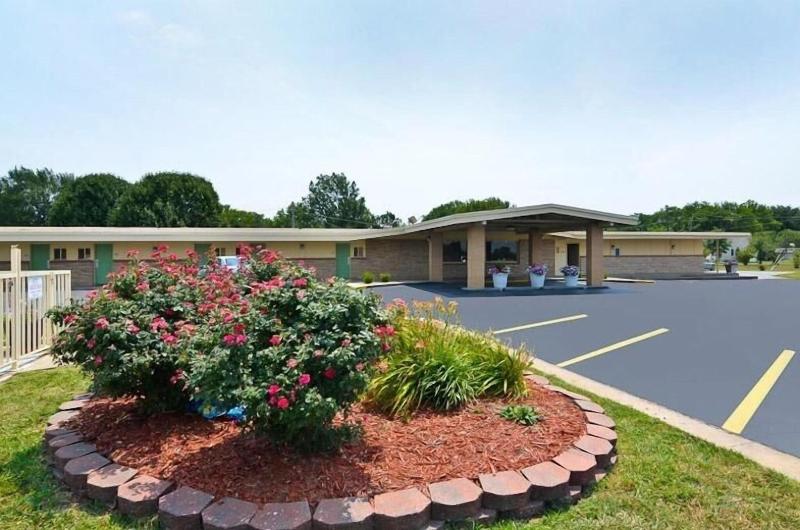 Americas Best Value Inn Iola — hotel in Iola