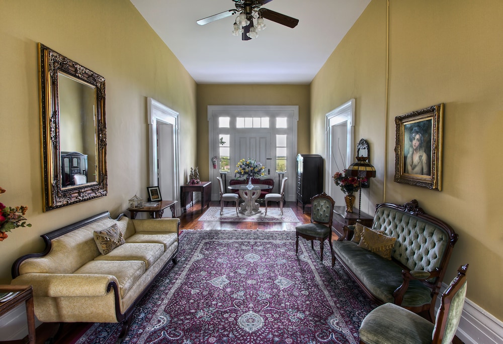 Historic Maple Hill Manor - photo 44