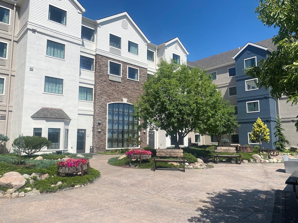 Staybridge Suites Great Falls by IHG - photo 122