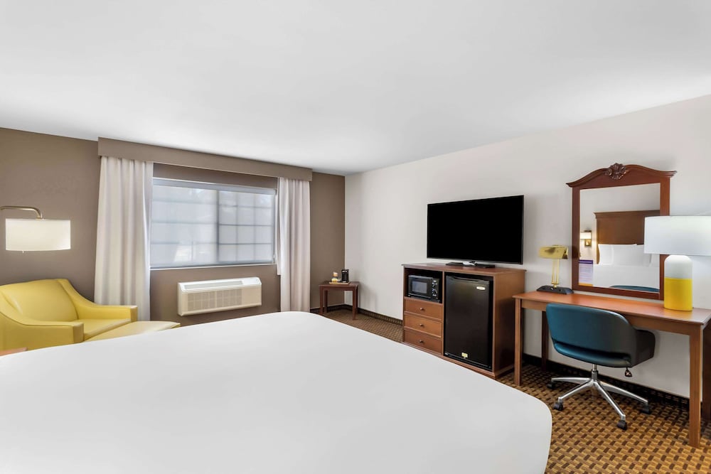 Comfort Inn & Suites Susanville - photo 13