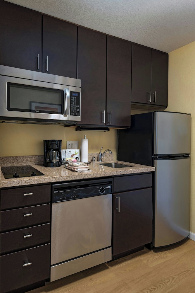 TownePlace Suites Albuquerque North - photo 29