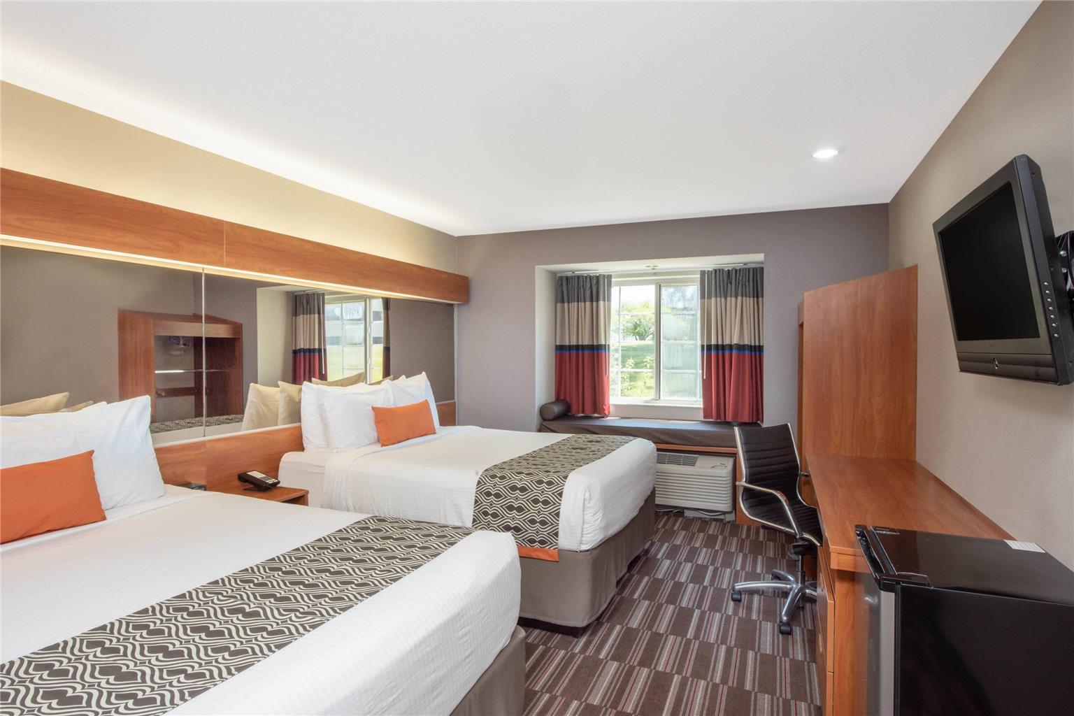 Microtel Inn & Suites by Wyndham Springfield - photo 6