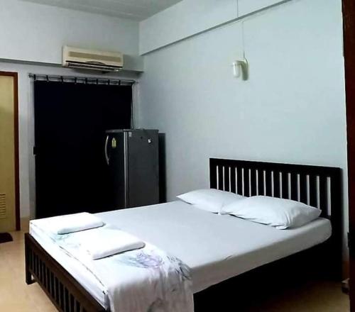 Jirapong apartment
