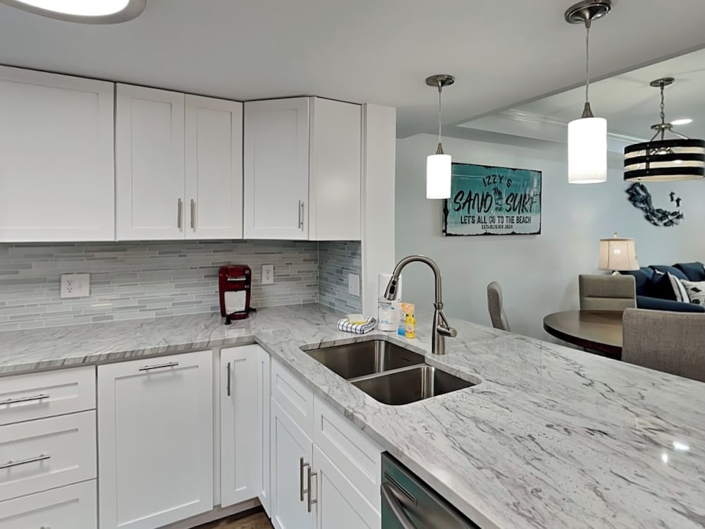 Gulf Tower #12C by Southern Vacation Rentals - photo 9