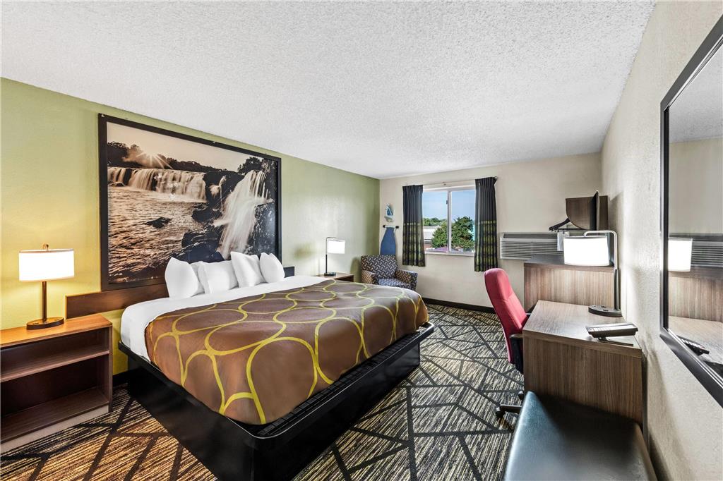 Super 8 by Wyndham Independence Kansas City - photo 11
