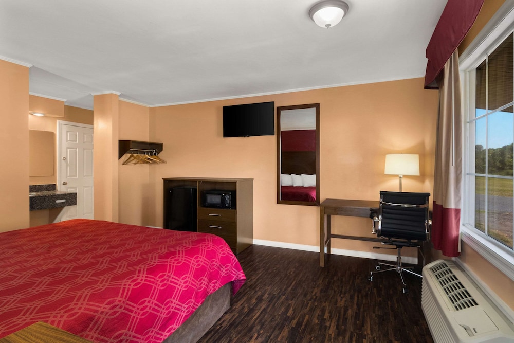 Econo Lodge Cornersville I 65 - photo 6