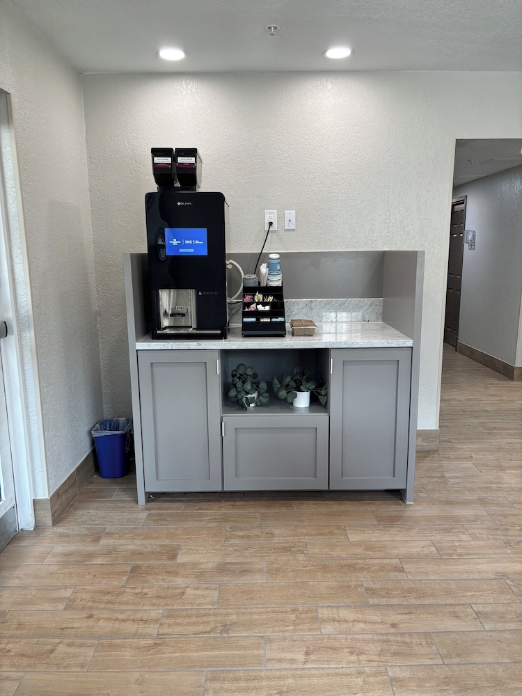 Candlewood Suites Miami Lakes by IHG - photo 30