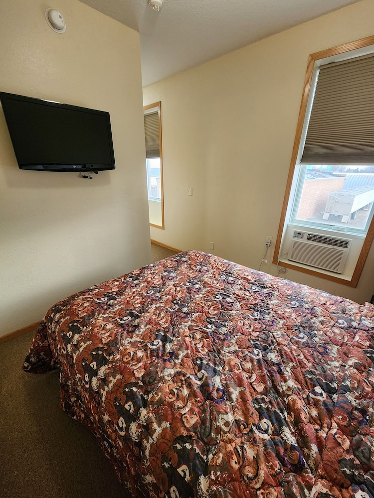 Underwood Inn - photo 4