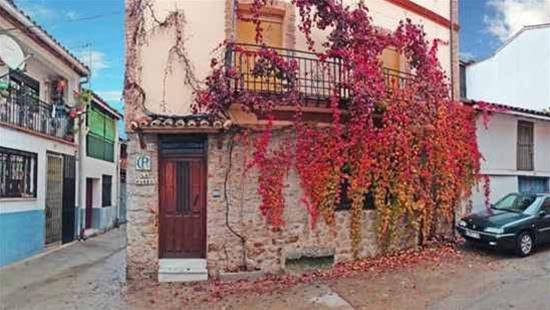 Casa Rural la Parra — 4-Star Luxury Hotel in Navaconcejo, Spain