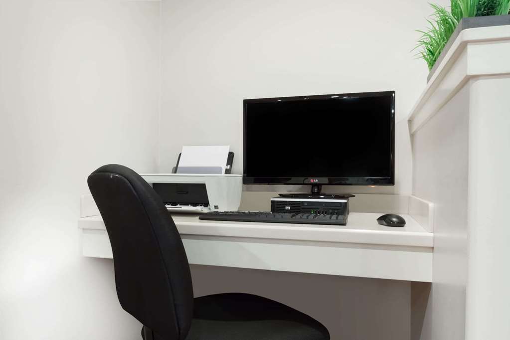 Ramada by Wyndham Tell City - photo 30