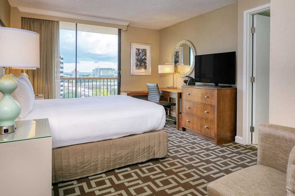 DoubleTree by Hilton Hotel Jacksonville Riverfront - photo 7