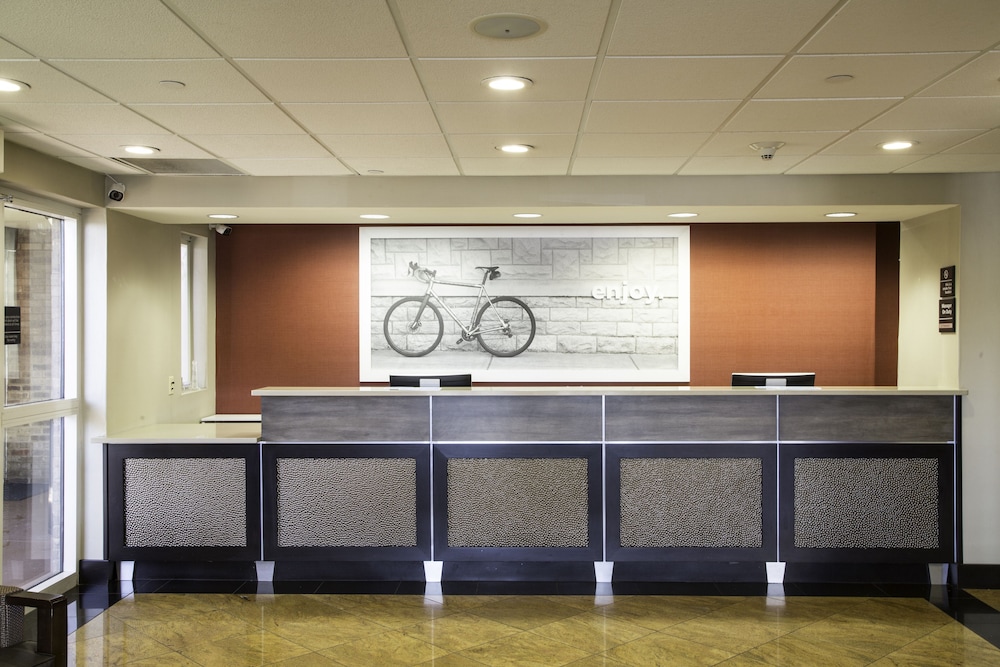 Hampton Inn Oxford West - photo 9