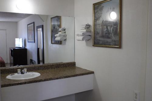 Flagstaff Motel - photo 27